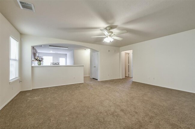 Building Photo - 9319 Delicado Dr