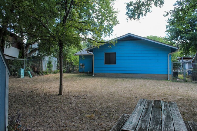 Building Photo - Charming 3 Bedroom 1.5 Bath for Rent in Au...