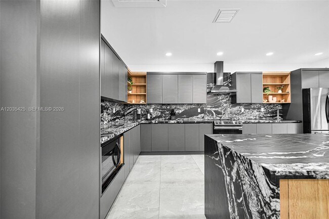 Building Photo - 112 NW 53rd St