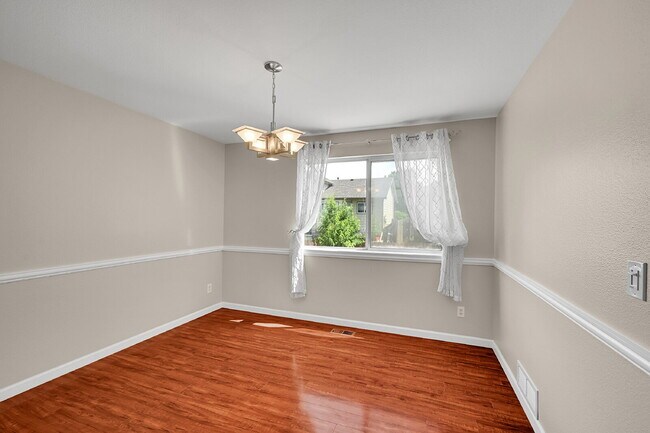 Foto del edificio - $3,495.00 - 5 Beds, 3.5 Baths, Single Fami...