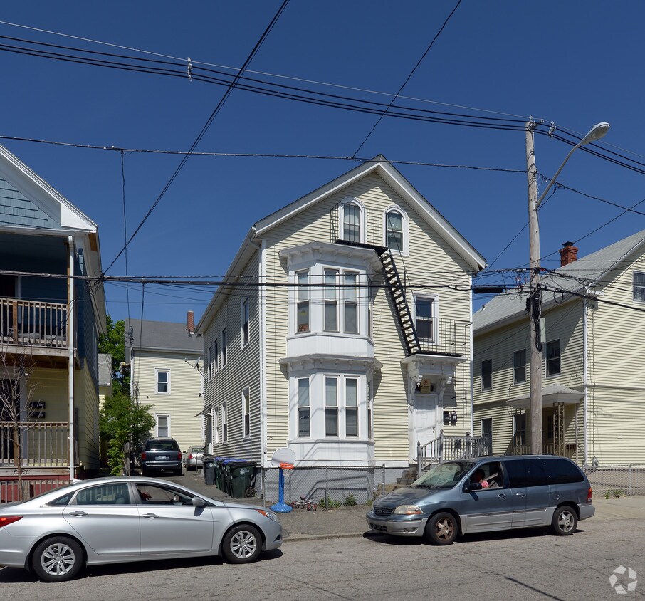 Primary Photo - 124 Julian St