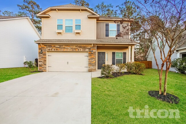 Building Photo - 326 Fairford Rd