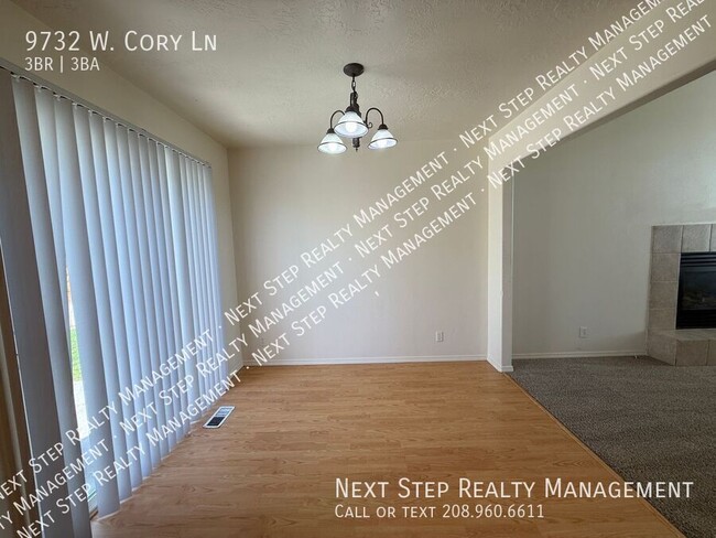 Foto del edificio - 9732 W Cory Ln