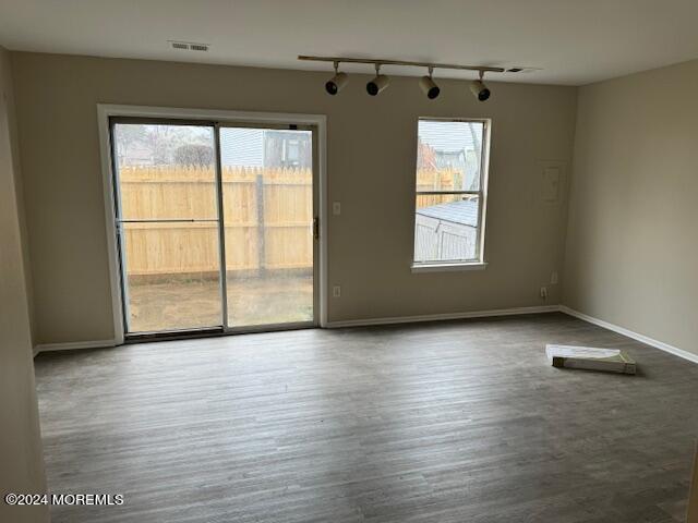 Building Photo - 284 Woodlake Manor Dr
