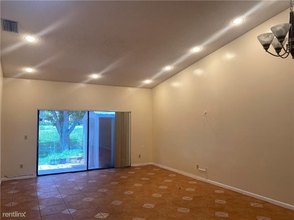 Primary Photo - 3 br, 2 bath Condo - 3551 Inverrary Blvd W