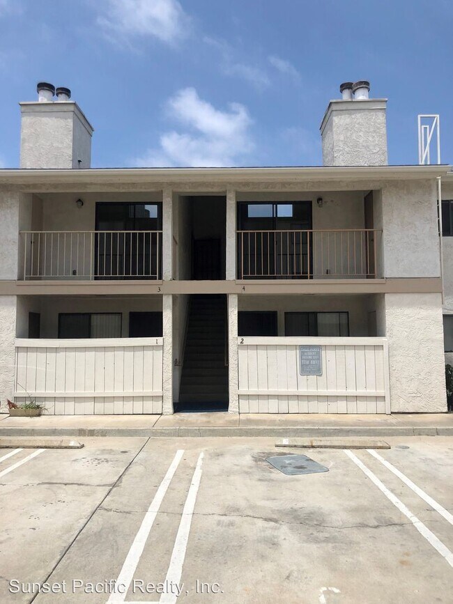 Foto del edificio - 9859 Dale Ave