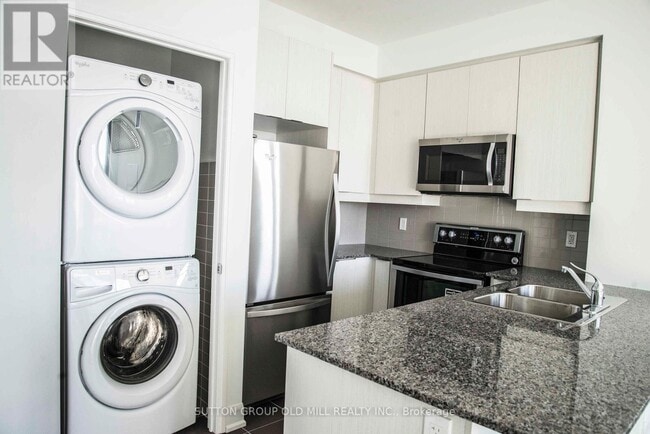 Photo du bâtiment - 2910 Hwy 7