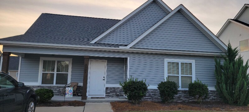 Foto principal - 3924 Pensacola Dr