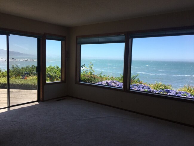 Foto del edificio - 15364 Oceanview Dr