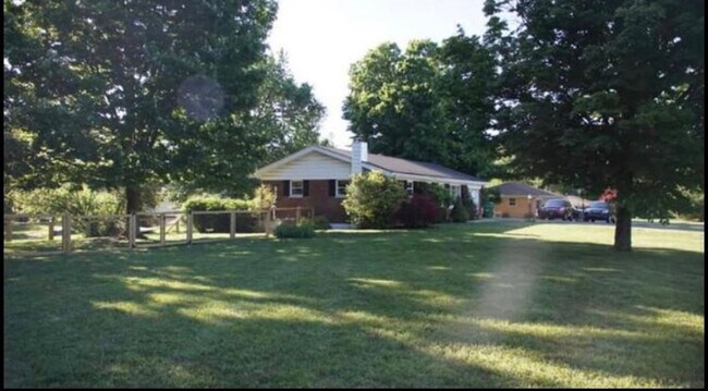 Building Photo - 4003 Weber Ln