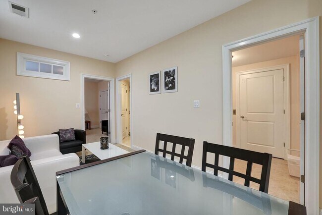 Foto del edificio - 5800 Ipswich Rd