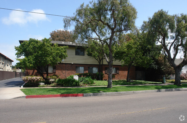 Building Photo - Brightwood Apartments