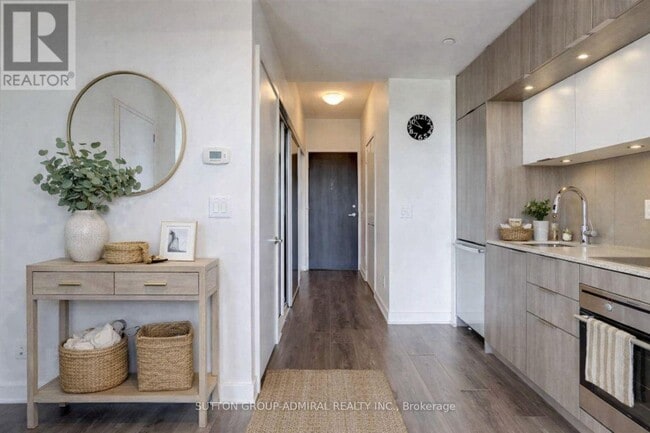 Photo du bâtiment - 170 Sumach St