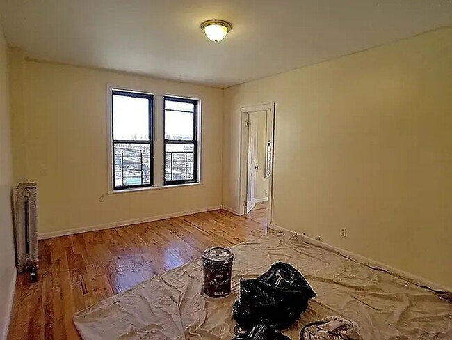 Foto del edificio - 500 West 213rd Street