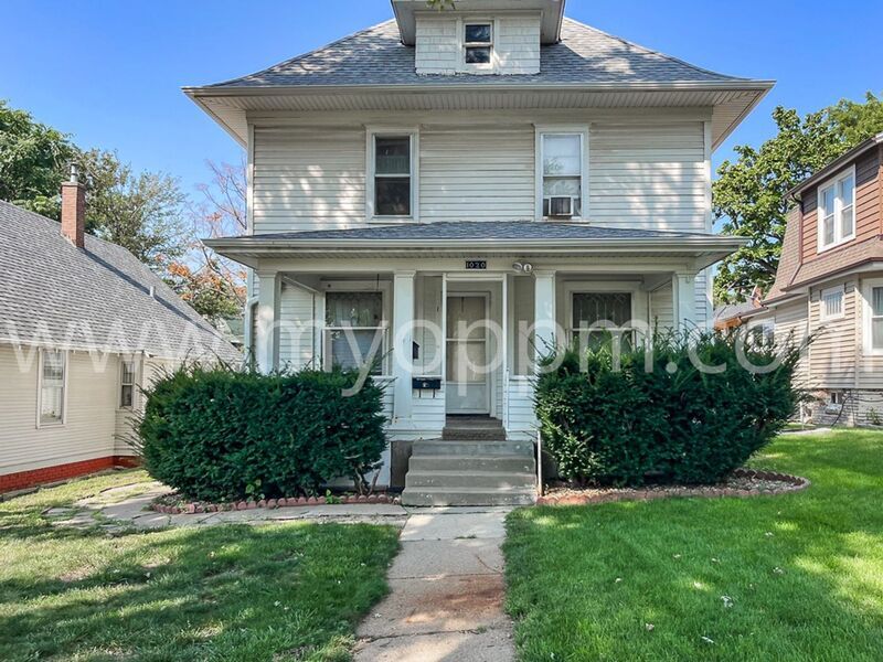 Foto principal - 1020 N 32nd St