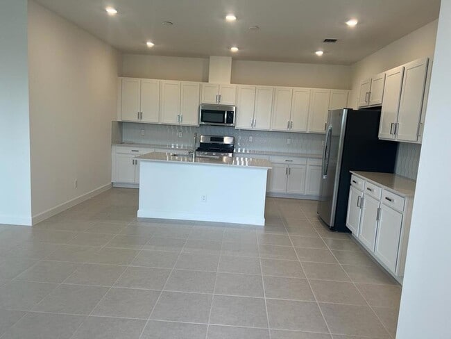 Building Photo - 1215 Tangled Orchard Tr