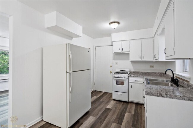 Foto del edificio - 1204 S 49th Ct