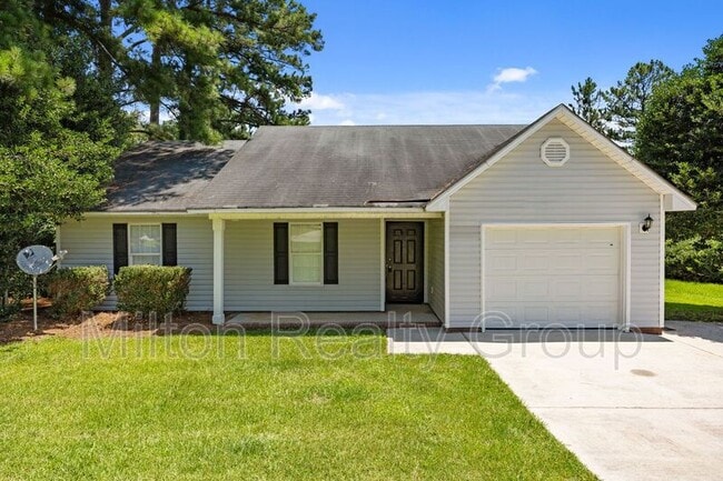 Building Photo - 450 Main St