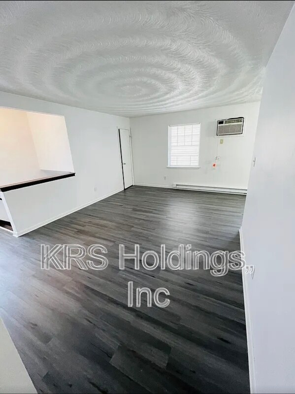 Building Photo - 6228 Chesapeake Blvd