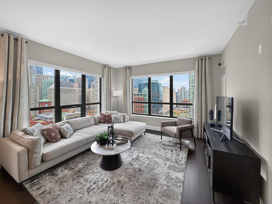 Photo - 61 W Hubbard St (Chicago, IL)