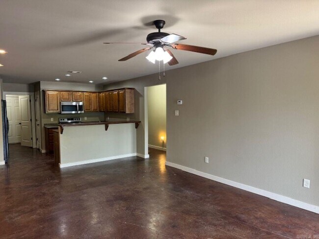 Foto del edificio - 2857 Lakeland Dr