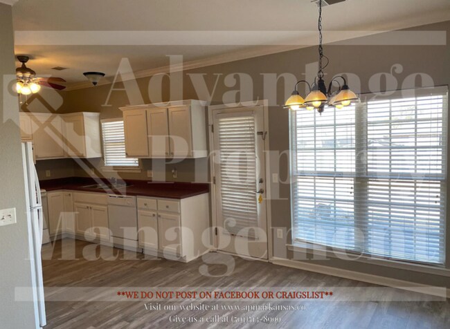 Building Photo - Showings Available!