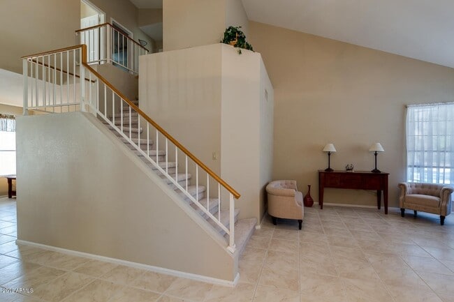 Building Photo - Location! Location! Beautiful 4 Bedroom/ 3 Bath Home! Ray/Kyrene