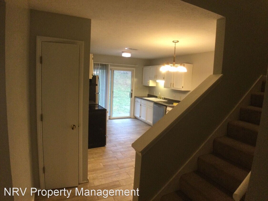 Foto principal - 107 Lovely Mt Dr