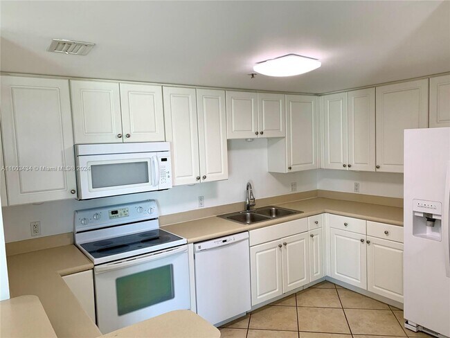 Foto del edificio - 1627 SW 37th Ave