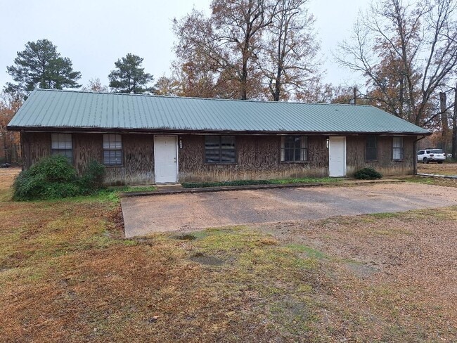 Building Photo - 100 Sears Dr