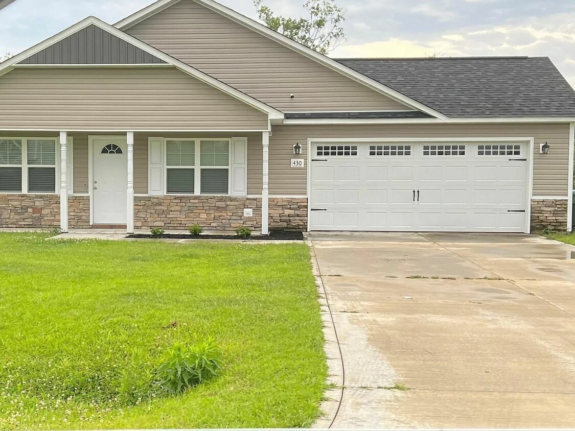 430 McCall Dr, Jacksonville, NC 28540 House Rental in Jacksonville