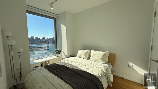 Foto del edificio - 5 S 5th St