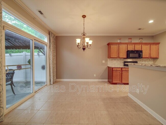 Foto del edificio - 6831 Maricopa Rd