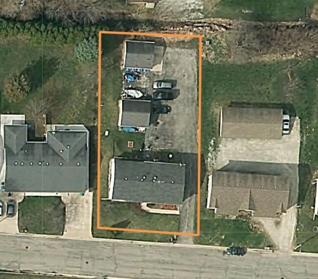 Aerial - 1028 Meadow St