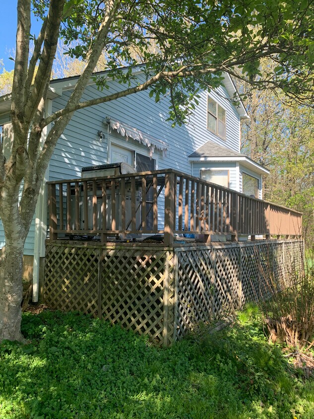 Building Photo - 64 Shelton Ln