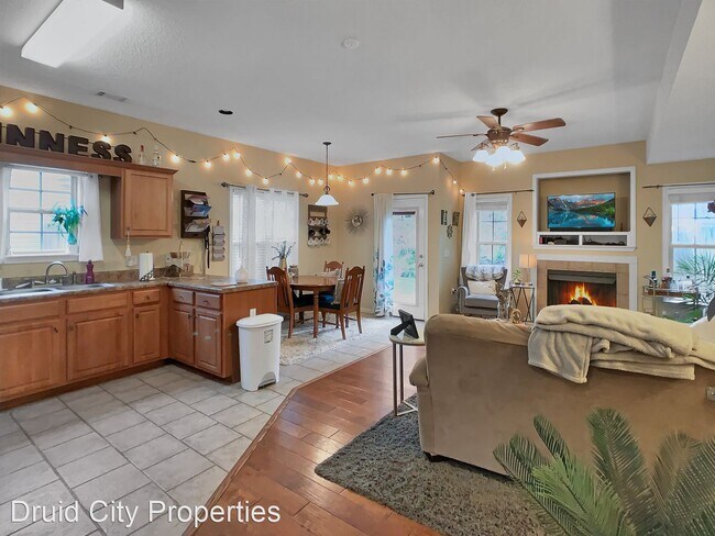Foto del edificio - 3 br, 2.5 bath House - 1806 Saint Charles Way