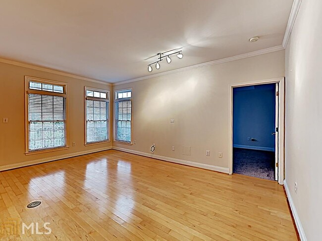 Building Photo - 50 Biscayne Dr NW
