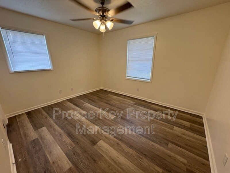 Building Photo - 746 Andrea Dr