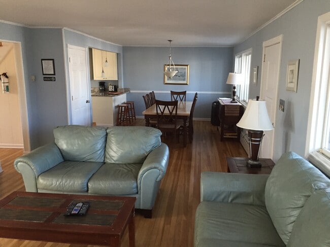 Open floor plan - 15 8th Avenue