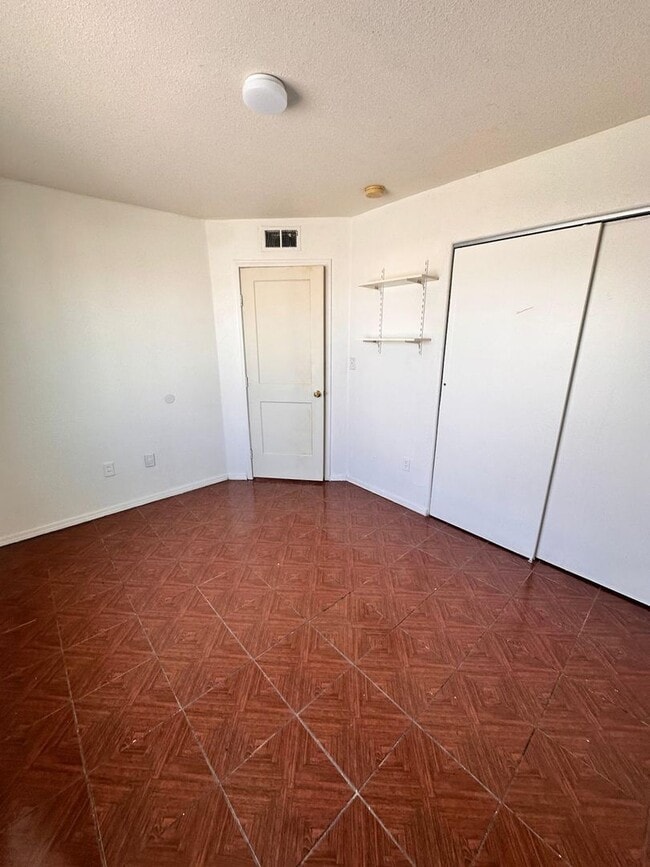 Building Photo - 12842 Galsworthy Way