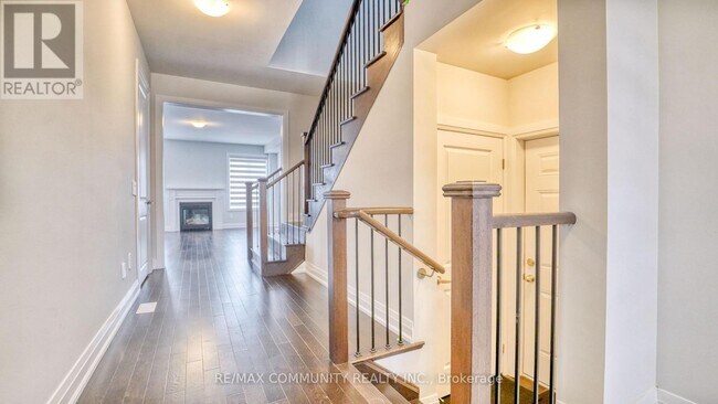 Building Photo - 21 Corley St
