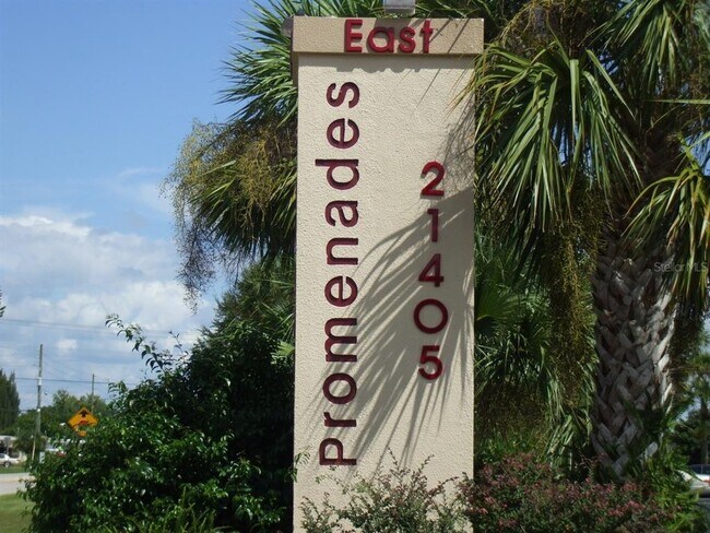 Foto del edificio - 21405 Olean Blvd