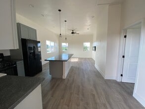 Building Photo - 3346-50 Jemez Dr