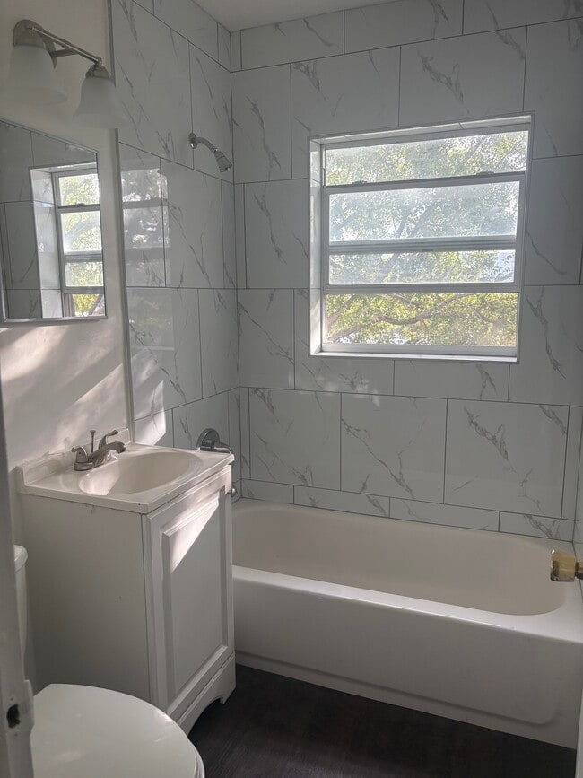 Foto del edificio - 535 7th St