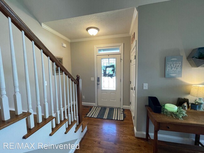 4 br, 2.5 bath House - 1226 Greenwich Pass photo'