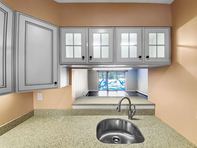 Foto del edificio - Beautiful Two Bedroom Condo