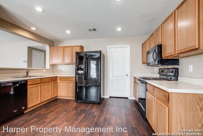 Building Photo - 3 br, 2.5 bath House - 13226 Solar Crest
