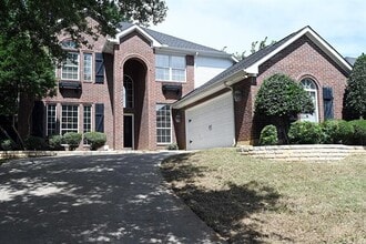 Building Photo - 2017 Winding Creek Blvd