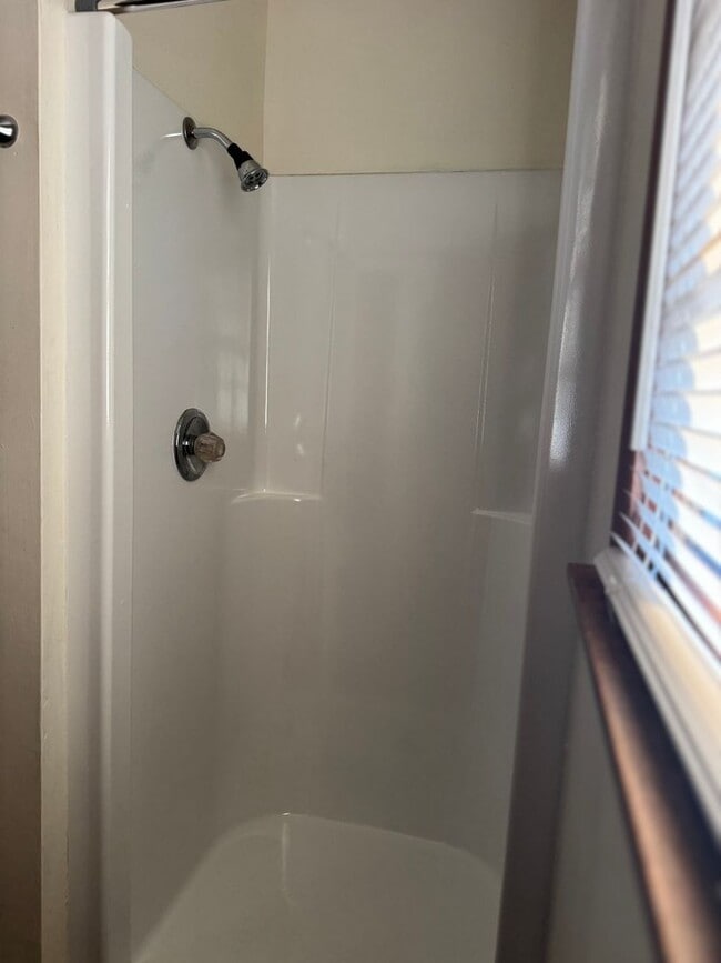 Building Photo - Home for Rent