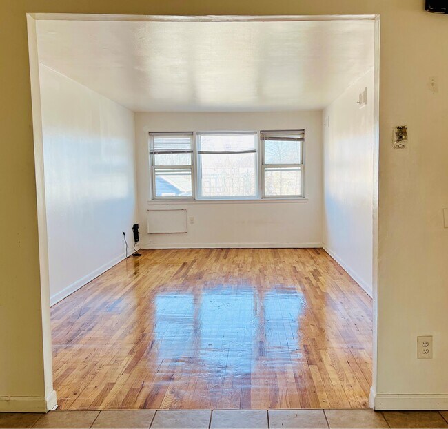 2294 E 15th St Unit 3, Brooklyn, NY 11229 Room for Rent in Brooklyn